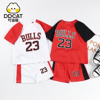 ﹉☒2022 ใหม่ Dingdong cat เสื้อผ้าเด็กฤดูร้อนใหม่เสื้อผ้าบาสเก็ตบอลชุดกีฬาเด็กชุดกางเกงขาสั้นเด็กโตชุดสองชิ้น