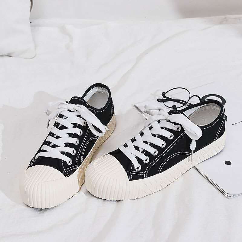 ภาพสินค้ารองเท้าผ้าใบบิสกิต มี 2 สี ขาว ดำ รุ่น 77 พร้อมส่งในไทย จากร้าน bright232 บน Shopee ภาพที่ 3