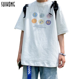【NEW】Suikone เสื้อยืดคอกลมชาย ฤดูร้อนใหม่คู่แขนสั้นนักเรียนสดและทันสมัยทุกการแข่งขันคอกลมพิมพ์เสื้อยืดแนวโน้มหลวมครึ่งแข