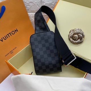 Louis Vuitton Original Grade 12cm เท่มากเลยค่ะ งานดี ตัดเย็บปราณีต หนังแท้ แคนวาสคุณภาพดี ถ่ายจากสินค้าจริงค่ะ