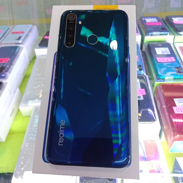 Realme 5 Pro สีเขียว สินค้ามือ 2 Ram 8 GB. Rom 128 GB. เครื่องแท้ ...