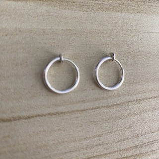 (Z82) ต่างหูห่วงหนีบ (12 mm.) (สีเงิน) (1คู่)  ต่างหูสำหรับคนไม่เจาะหู