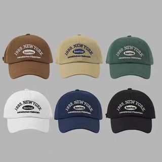 ภาพหน้าปกสินค้าหมวกเบสบอล ปักลายตัวอักษร \'NEW YORK\' แฟชั่นวินเทจ สไตล์เกาหลี สําหรับผู้หญิง และผู้ชาย ซึ่งคุณอาจชอบราคาและรีวิวของสินค้านี้