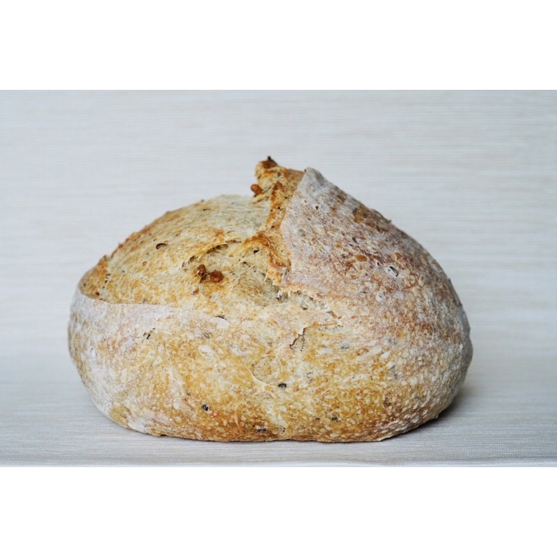 ภาพสินค้าPlain Wholewheat sourdough bread(ขนมปังซาวโดว์โฮลวีท) จากร้าน mrs.bread บน Shopee ภาพที่ 1