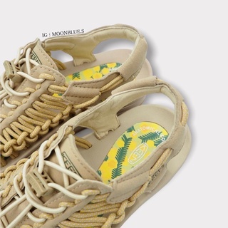 ภาพหน้าปกสินค้ารองเท้า Keen Uneek Mimosa [แจกโค้ดส่วนลด] ที่เกี่ยวข้อง