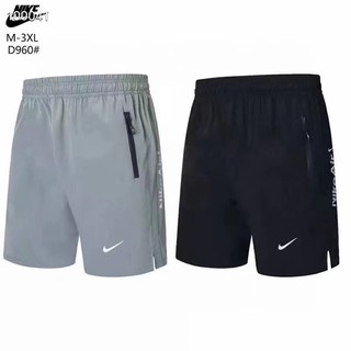 ภาพหน้าปกสินค้าNEW Nike ผู้ชายฤดูร้อนกางเกงขาสั้นลายพรางพิมพ์สะท้อนระบายอากาศกางเกงลำลองด่วนแห้งD960 ที่เกี่ยวข้อง