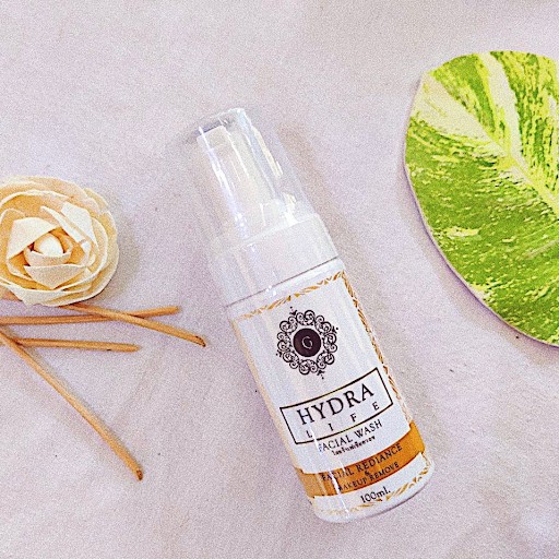 ภาพหน้าปกสินค้าO Natural Hydra Life Facial Wash