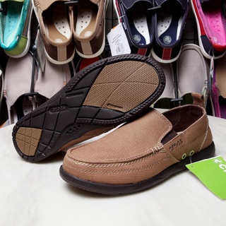 ภาพขนาดย่อของภาพหน้าปกสินค้ารองเท้าผ้าใบลําลอง Crocs สําหรับผู้ชาย จากร้าน thescreen8603.th บน Shopee