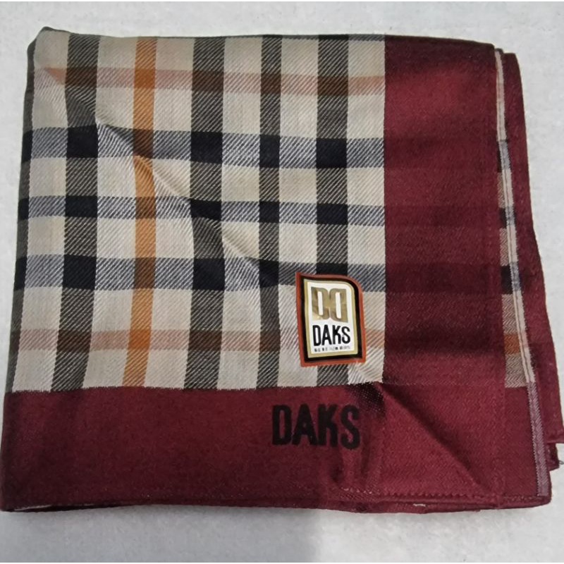 ผ้าเช็ดหน้าแบรนด์daks