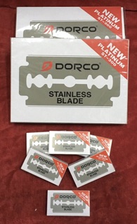 ภาพขนาดย่อของภาพหน้าปกสินค้า(แท้) Dorco ใบมีดโกนสแตนเลส 2 คม จากร้าน siriya_beauty บน Shopee
