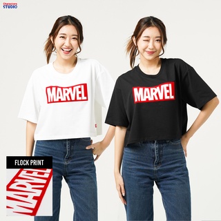 Marvel Logo Women Crop Flock Print T-Shirt  - เสื้อครอปผู้หญิงโลโก้ มาร์เวล พิมพ์กำมะหยี่ สินค้าลิขสิทธ์แท้100% characters studio