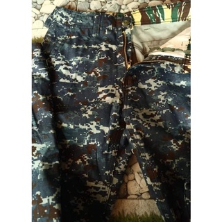 ภาพขนาดย่อของภาพหน้าปกสินค้ากางเกงทหารขายาวลายพรางเนื้อผ้าดี จากร้าน indynanana789 บน Shopee ภาพที่ 7