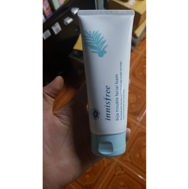 innisfree-jejubija-anti-trouble-facial-foam-150ml