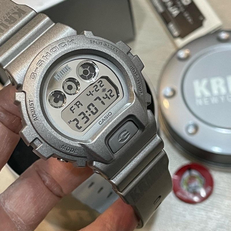 G-Shock x Krink Limited Edition รหัส DW-6900KR-8JR | Shopee G-Shock x Krink Limited Edition รหัส DW-6900KR-8JR | Shopee
