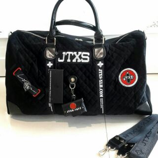 กระเป๋าTRAVEL &amp; FITNESS BAG สาย street จากแบรนด์ JTXS