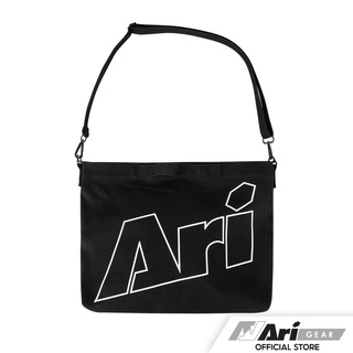 ARI SHOULDER BAG - BLACK/WHITE กระเป๋าสะพายไหล่ อาริ สีดำ