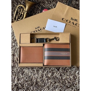 COACH BOXED 3-IN-1 WALLET GIFT SET IN SIGNATURE