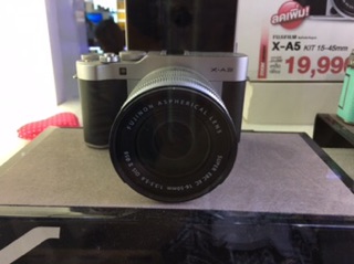 ภาพขนาดย่อของภาพหน้าปกสินค้าฝากล้อง Fuji XA2 ,XA3, XA5, XT10  มีทุกรุ่น ของฟูจิ สั่งเสร็จส่งรูปหน้าเลนมา ทางร้านจะเลือกเลนให้ จากร้าน candyleather บน Shopee ภาพที่ 6