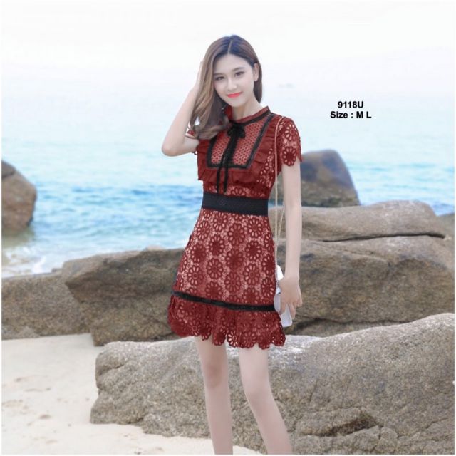 lt-tw9118-gt-dress-ชุดเดรสลูกไม้แขนสั้น-อกแต่งระบาย-ตัดเย็บตัดสีดำช่วงอก-เอว-และชายเดรสเป็นฉลุสีดำ