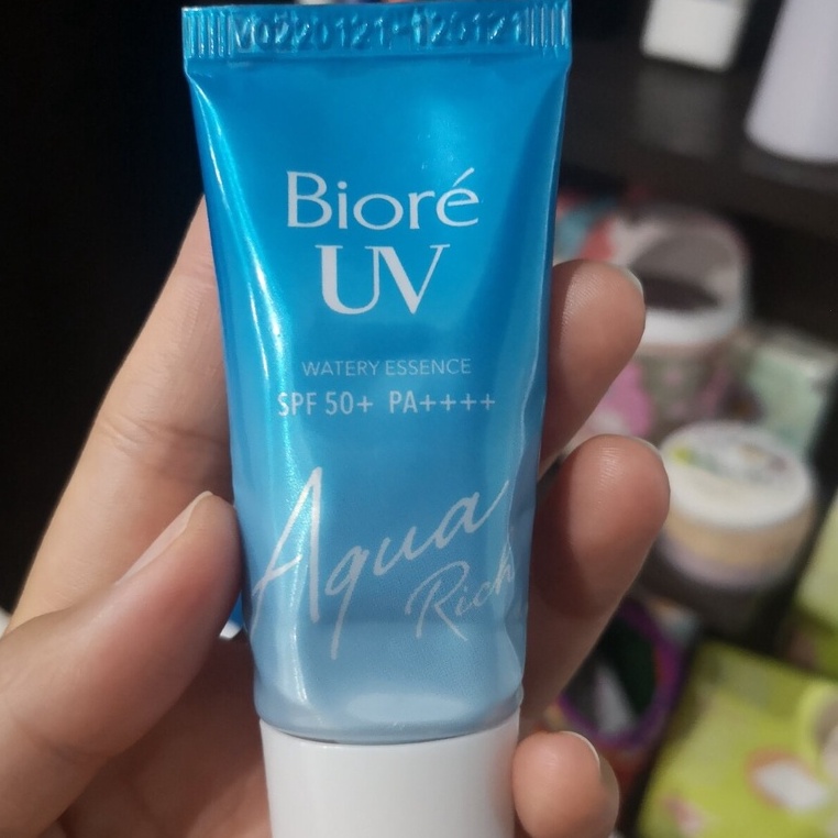 บิโอเร-ยูวี-อะควา-ริช-วอเตอร์รี่-เอสเซ้นส์-15กรัม-biore-uv-aqua-rich-watery-essence-spf50-pa-15g-มี2ขนาด