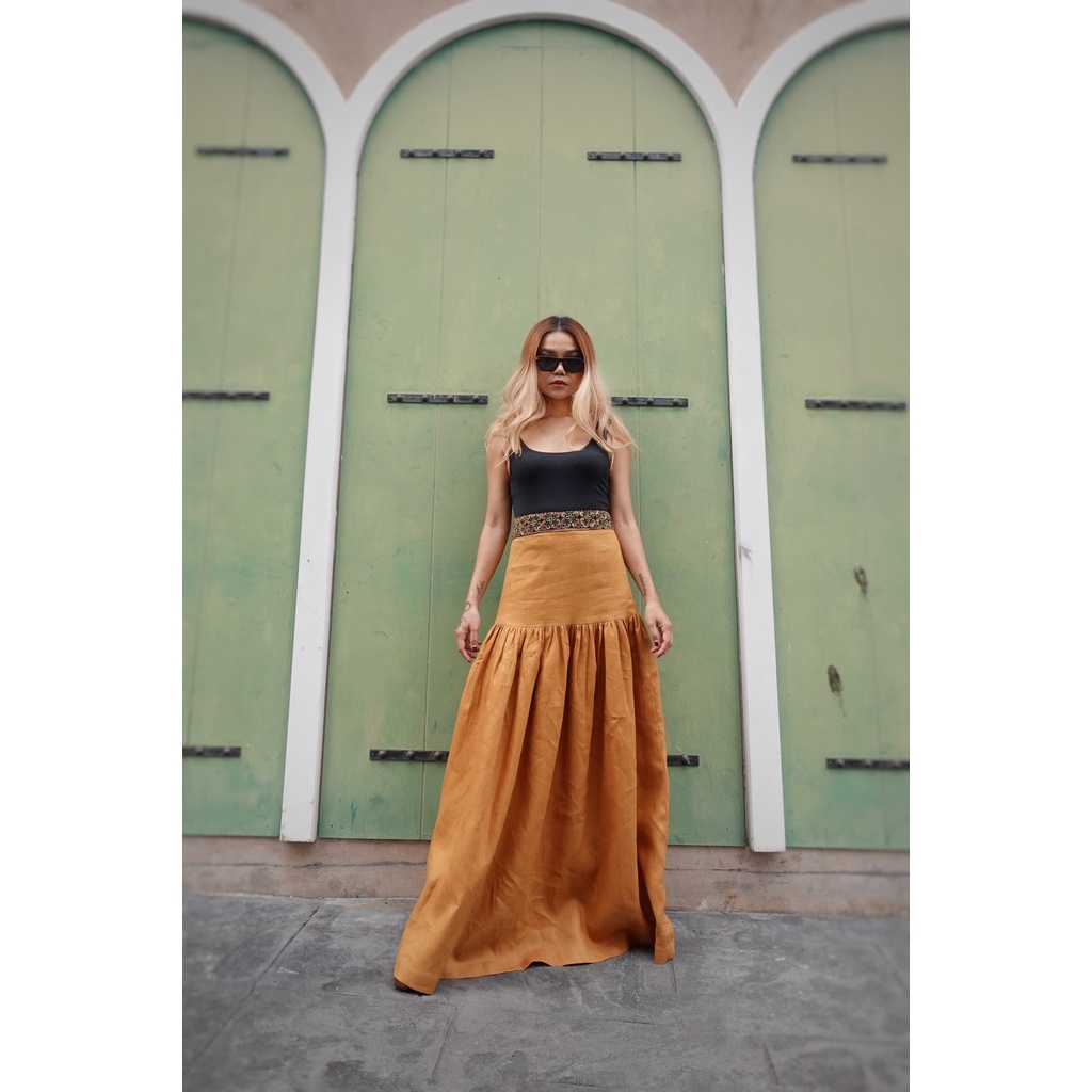 maxi-skirt-ผ้าลินิน-แต่งขอบด้วยปักชาวเขา