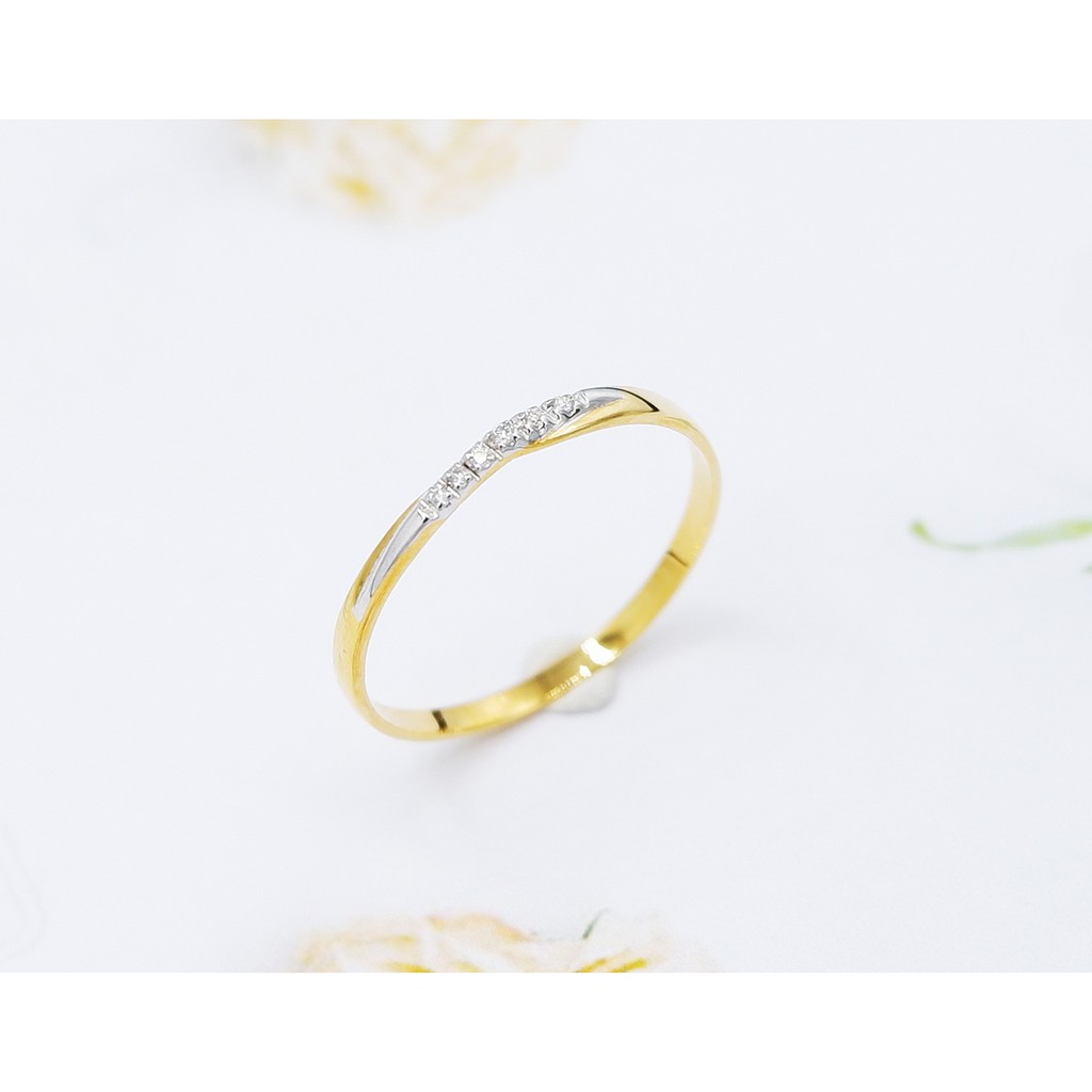 แหวนแถว-minimal-ทองคำแท้-18k-yellow-gold-ประดับเพชร-0-02ct-น้ำหนัก-1-70g-เล็ก-ๆ-เหมาะเป็นของขวัญของแทนใจให้สาว-ๆ