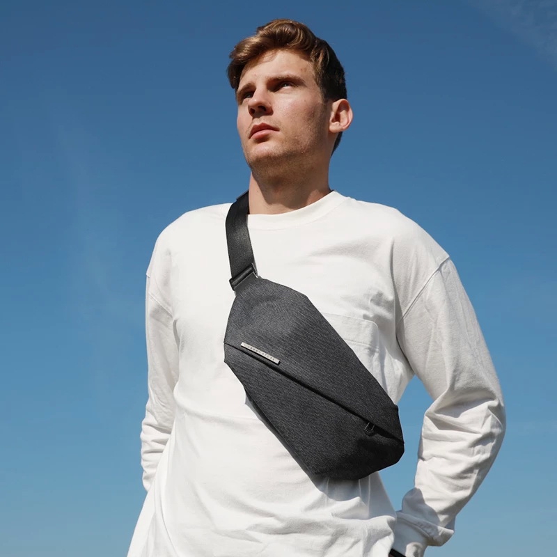 NIID R0 Radiant Chest Bag Black Edition NIID