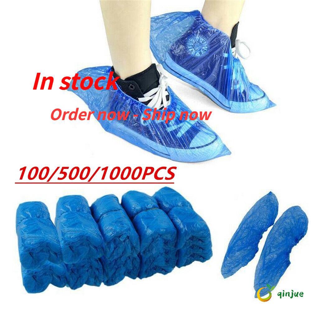 ภาพหน้าปกสินค้าQinjue ผ้าคลุมรองเท้าพลาสติก CPE กันฝุ่น กันน้ํา กันลื่น แบบใช้แล้วทิ้ง สีฟ้า
