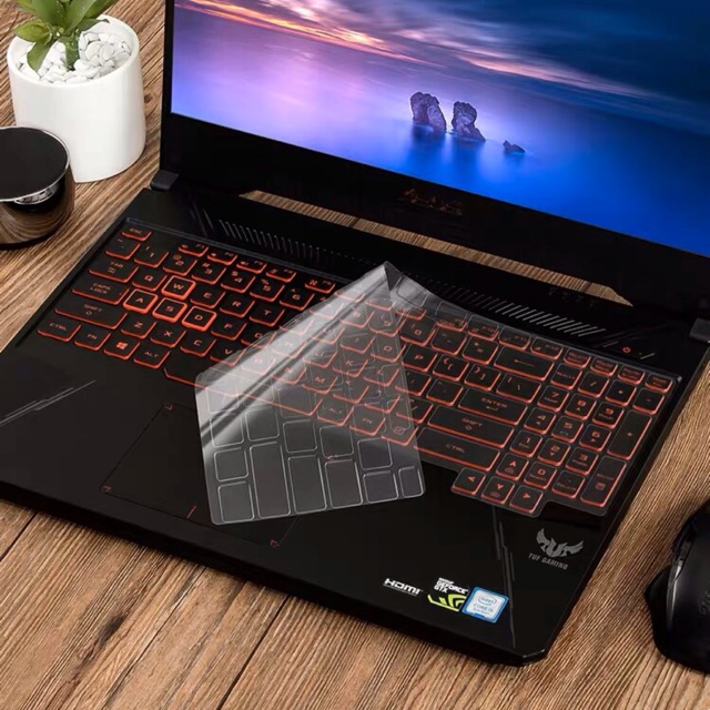 ภาพหน้าปกสินค้าซิลิโคนคีย์บอร์ด Asus ตรงรุ่น TUF gaming FX505 FA/FX506 FX706 FA507 ,Asus TUF Dash F15 FX516,Asus ROG STIX G G15 บางใส