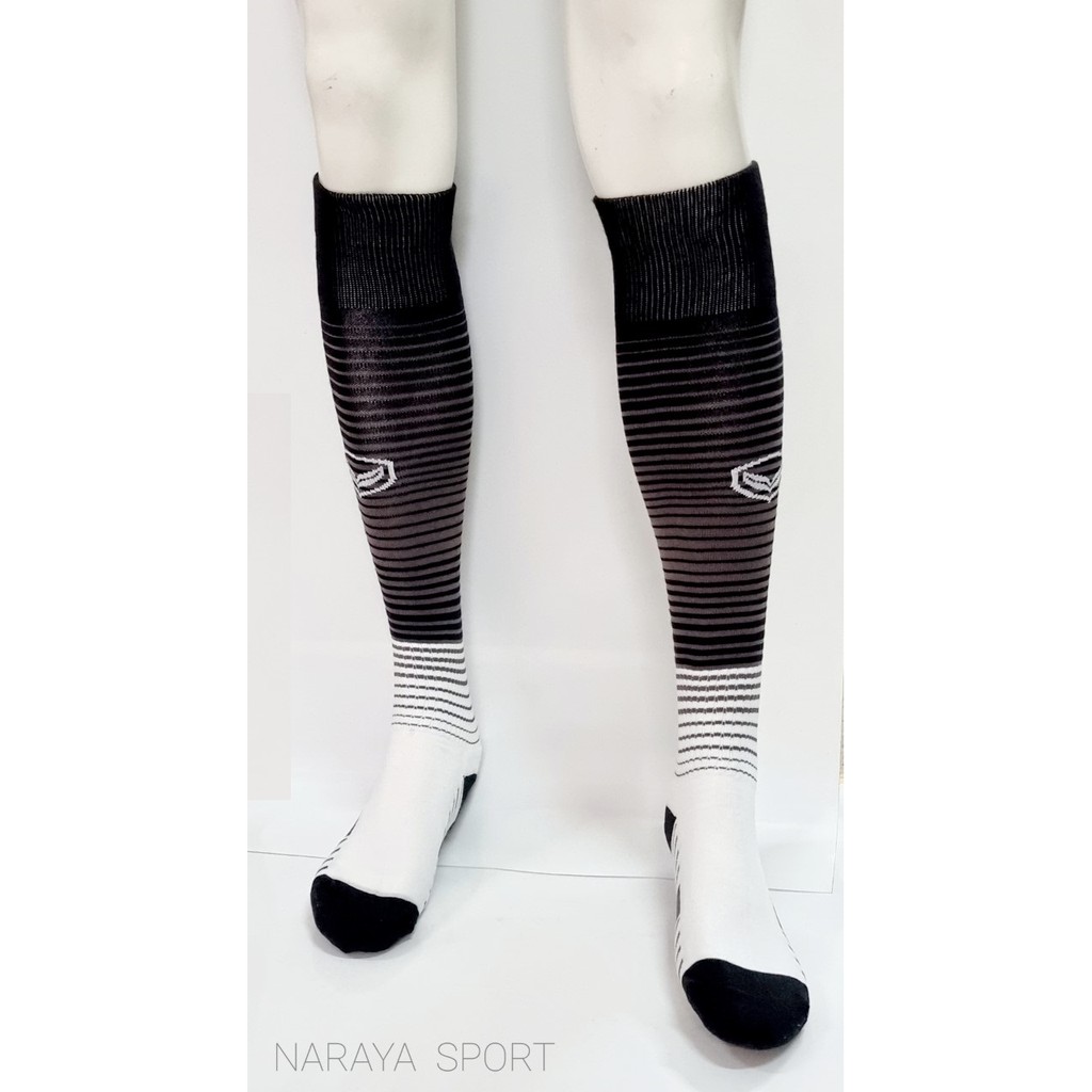 ภาพหน้าปกสินค้าถุงเท้าฟุตบอลทอลาย แกรนด์สปอร์ต (ไม่มีกันลื่นนะคะ) จากร้าน naraya.2020 บน Shopee