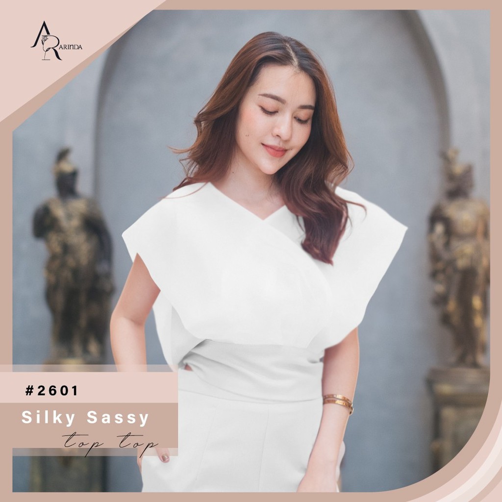 arinda-silky-sassy-top-2601-เสื้อทรงอกไขว้-ผ่าด้านหลัง-แต่งโบว์ตรงชายเสื้อด้านหลัง