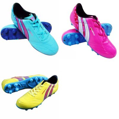 ภาพหน้าปกสินค้าPanรองเท้าฟุตบอลเด็ก รุ่นPF15J7 มี3 สี ลิขสิทธิ์แท้