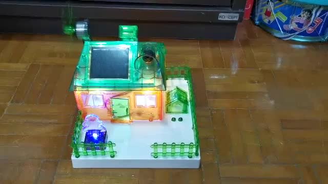 clever-toys-diy-บ้านพลังแสงอาทิตย์