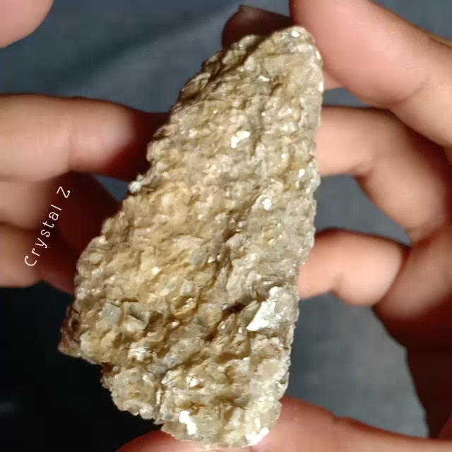 mica-ไมกา-แร่ไมกา-น้ำหนัก-136-g-ขนาด-6-6-5-3-5-cm-ผิววาว-ผลึก-ธรรมชาติ-หินธรรมชาติ-หินสะสม