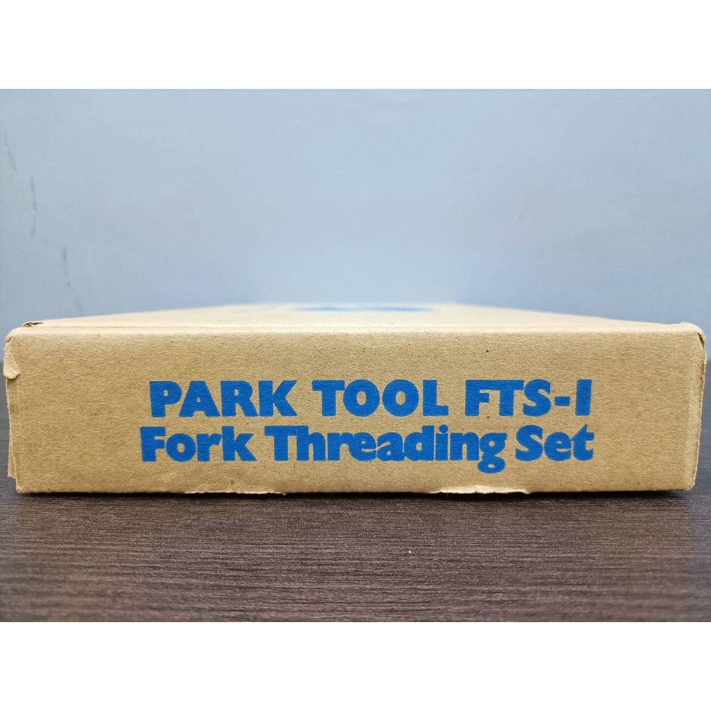 park-tool-fts-1-เครื่องมือต๊าปเกลียวซางรถจักรยาน-fork-threading-set-สินค้ามือสอง