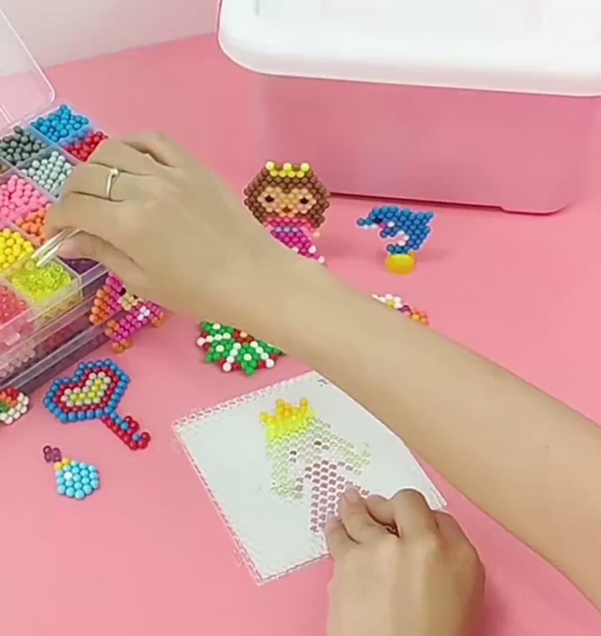 ลูกปัดวิเศษ-diy-ของเล่นเด็กเม็ดๆ-เม็ดบีดส์เสริมทักษะ-ตัวต่อเลโก้-และตัวต่อเสริมทักษะ-มีแม่พิมพ์ให้หลายแบบ-15สี