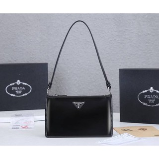 Brushed leather mini-bag สีดำ Grade Hiend Size 20CM  free box set