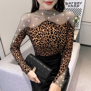 ใหม่ เสื้อยืด แขนยาว ผ้าตาข่าย ประดับเพชรเทียม กลวง สไตล์ใหม่
