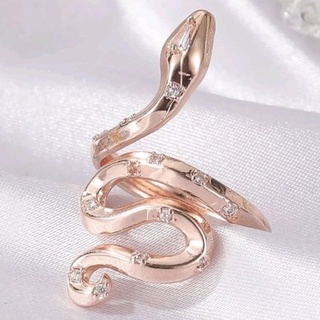 ภาพหน้าปกสินค้าRhinestone Rose Gold Snake Ring : 🐍 แหวนเจ้างูน้อยสีโรสโกลด์ตกแต่งเพชร 🐍 ที่เกี่ยวข้อง