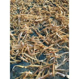 ภาพขนาดย่อของภาพหน้าปกสินค้าปลาเส้นแห้ง ปลาทะเลผ่าเส้น (แคลเซียมสูง) ฮาลาล จากร้าน kapihomemade บน Shopee