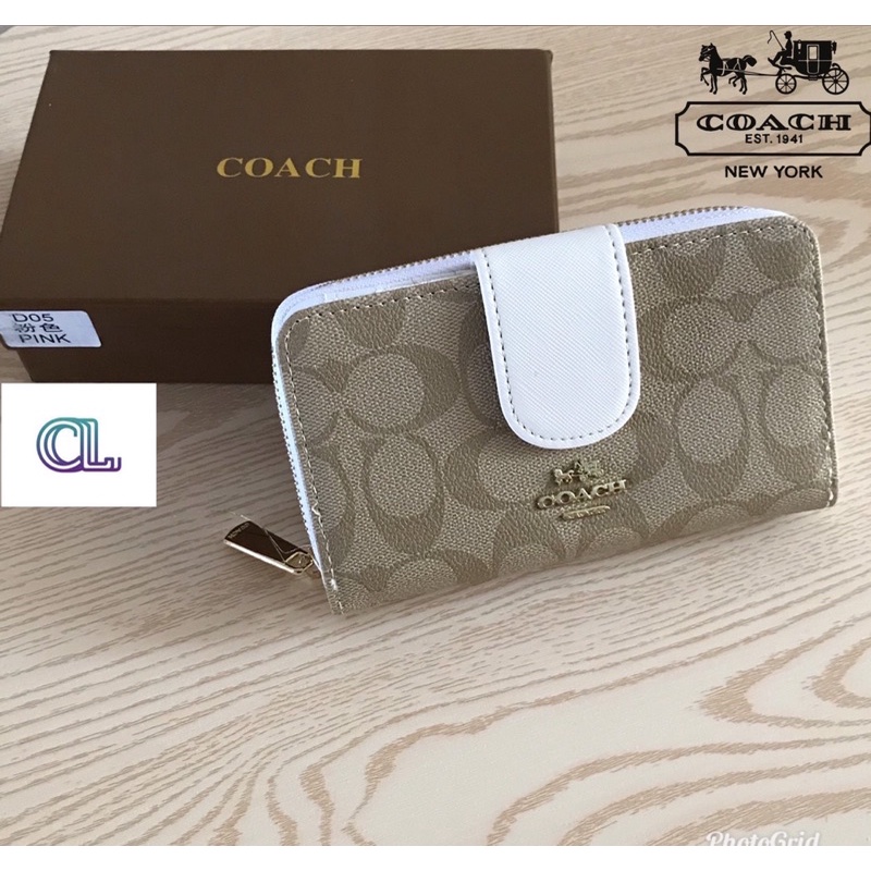 กระเป๋าตังค์ของ-coachงานง-aราคาถูก-รับประกันสินค้าตรงปก-100-สินค้ามีพร้อมกล่อง