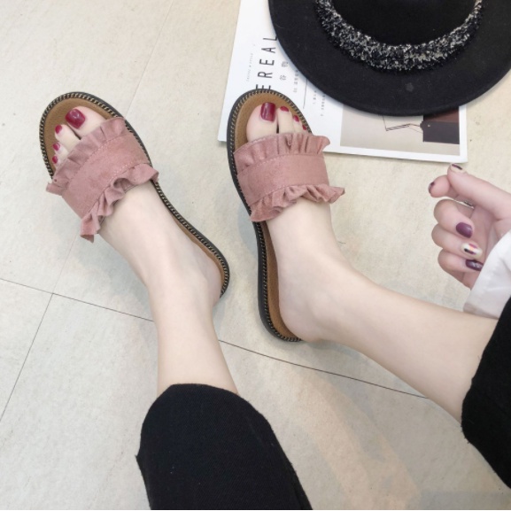 ภาพสินค้ารองเท้าเเตะ Dolly ทรงระบาย มี 3 สีให้เลือก สไตล์เกาหลี ใส่ได้ทุกโอกาสมีไซส์ 36-40 จากร้าน pornlimheang บน Shopee ภาพที่ 3