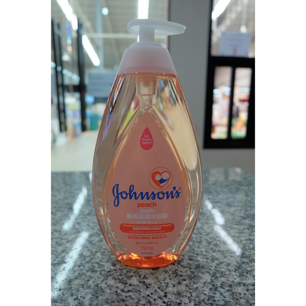 johnsons-peach-bath-750-ml-มีส่วนผสมของมอยส์เจอร์ไรเซอร์เข้มข้น