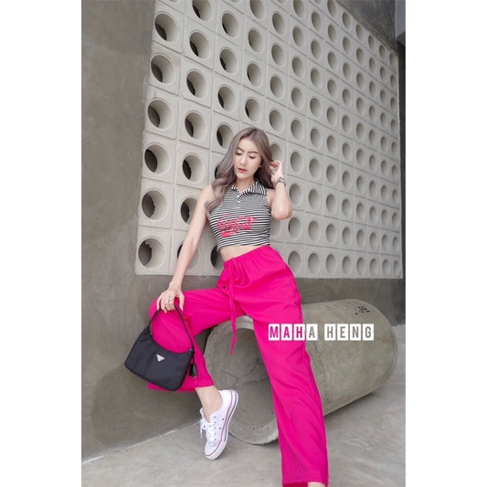 neww-ชุดเซต-โคลาโคล่า-งานตามหากันหนักมากคร่างานเลิศ-ทรงเป๊ะ-เสื้อครอปคอปกจับเซ็ทคู่กับกางเกงเอวสูง-สีชมพูบานเย็น