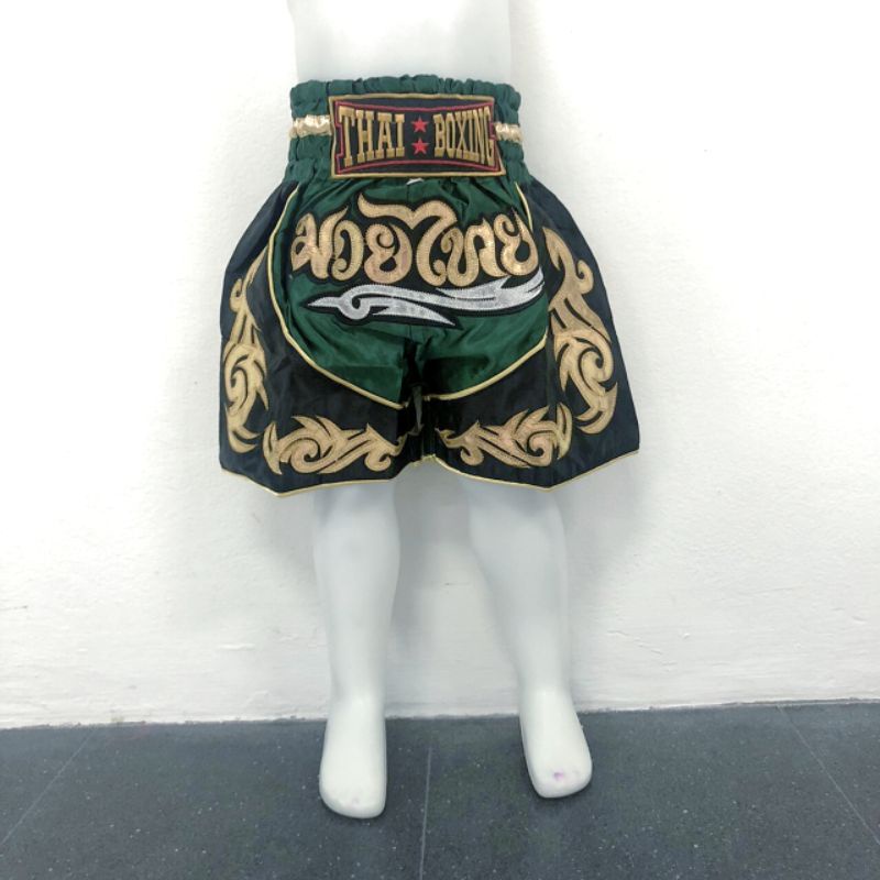 ภาพสินค้ากางเกงมวย กางเกงมวยไทย ของเด็ก ผ้าซาติน ปักอักษรสีทอง (Thai boxing) จากร้าน gale_june บน Shopee ภาพที่ 2