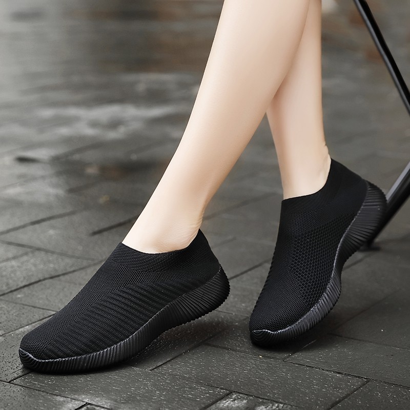 ภาพสินค้ารองเท้ากีฬา รองเท้าผ้าใบ พื้นนิ่ม ยืดหยุ่น สวมใส่สบาย สีดํา แฟชั่นสําหรับผู้หญิง รองเท้าผ้าใบผู้หญิง จากร้าน quanzhoulizu123.th บน Shopee ภาพที่ 2