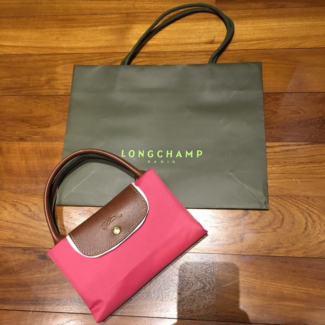 longchamp-หูสั้น-สีชมพูน่ารัก-รุ่น-le-pliage-size-m-ของใหม่พร้อมถุงออกจากช็อปเลยจ้า