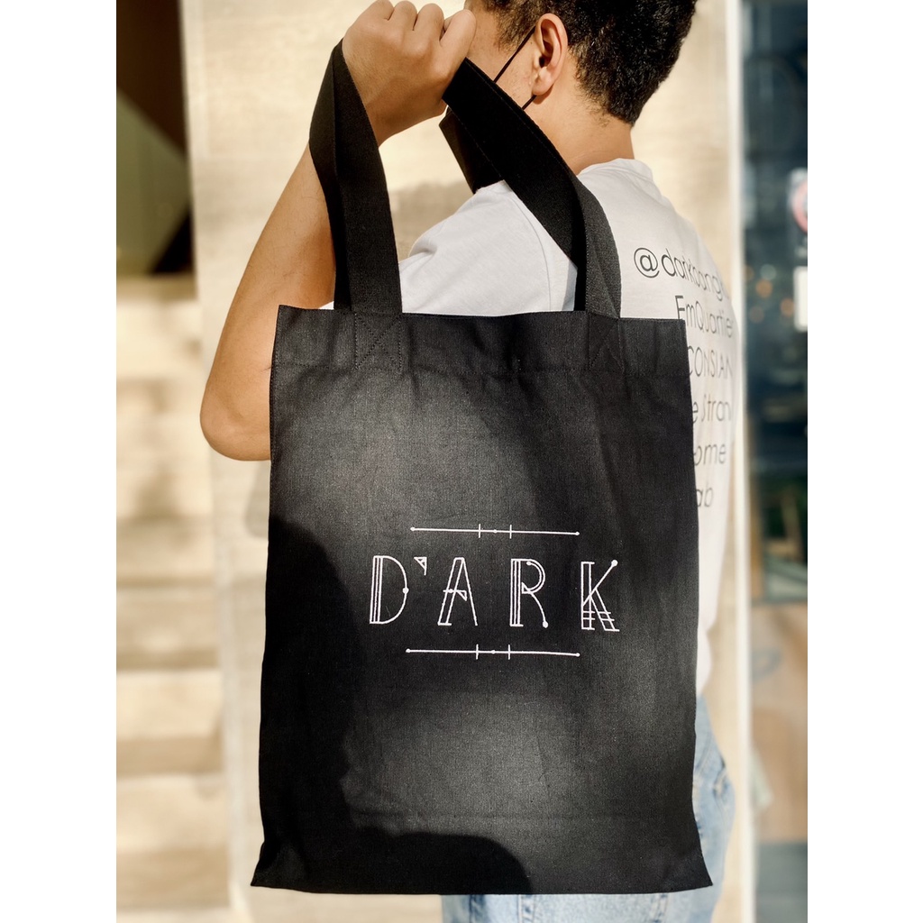 dark-tote-bag-กระเป๋าผ้าดาร์ก