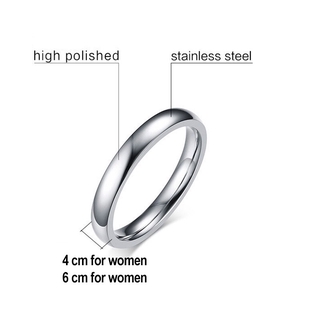 ภาพขนาดย่อของภาพหน้าปกสินค้าแหวนคู่รัก สเตนเลส สีเงิน สีทอง 4 มม. 6 มม.  5040 จากร้าน vickyle0930.th บน Shopee ภาพที่ 3