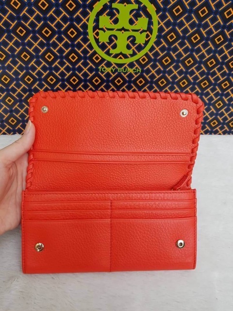 พร้อมส่ง-กระเป๋าสตางค์toryburch-สีแดงมีช่องใส่บัตรเยอะค่ะ
